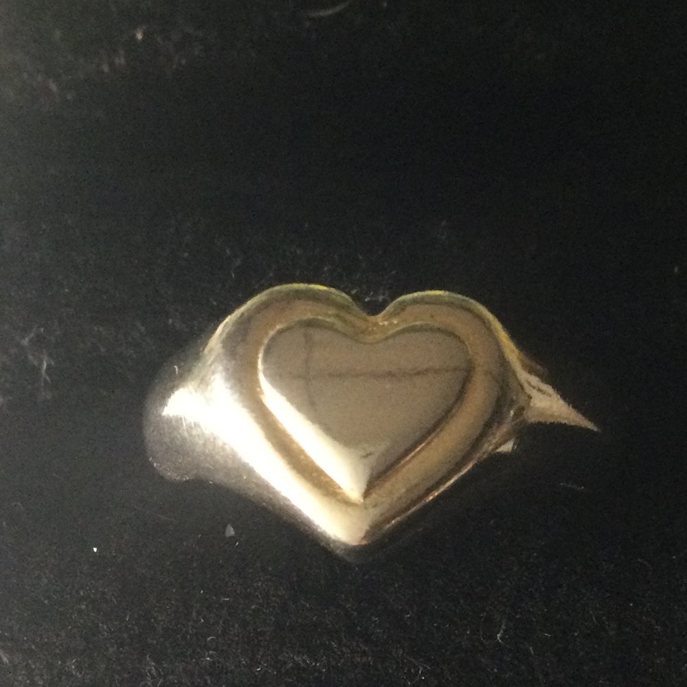 GOLD AND SILVER TONE RING
